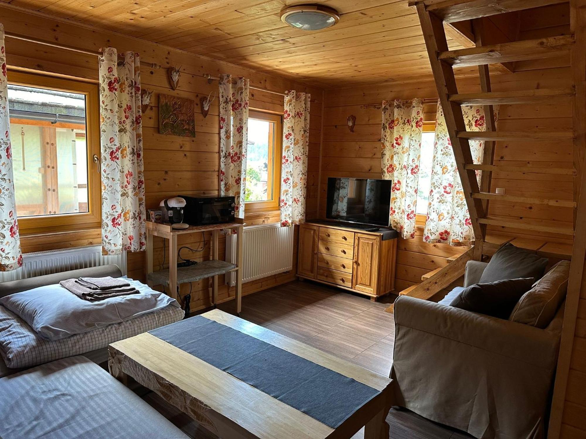Marang Domki I Apartamenty ชเจอร์ค ภายนอก รูปภาพ