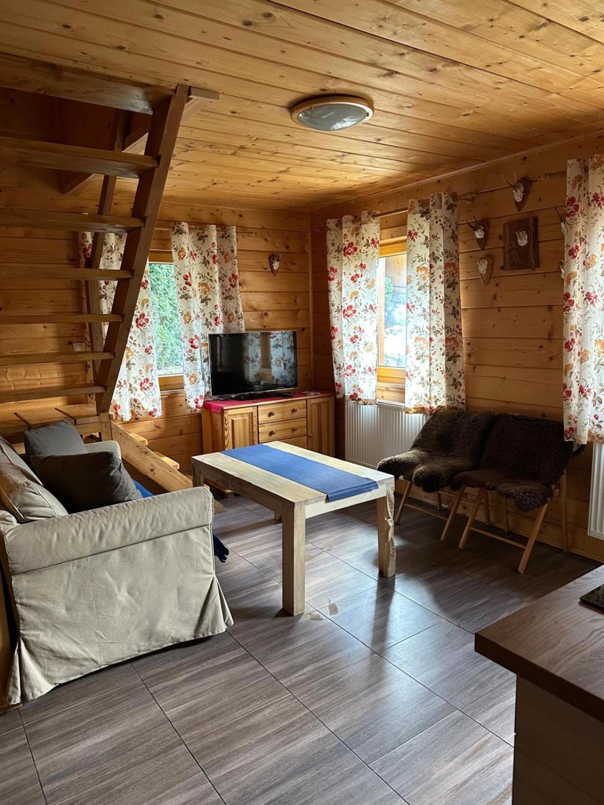 Marang Domki I Apartamenty ชเจอร์ค ภายนอก รูปภาพ